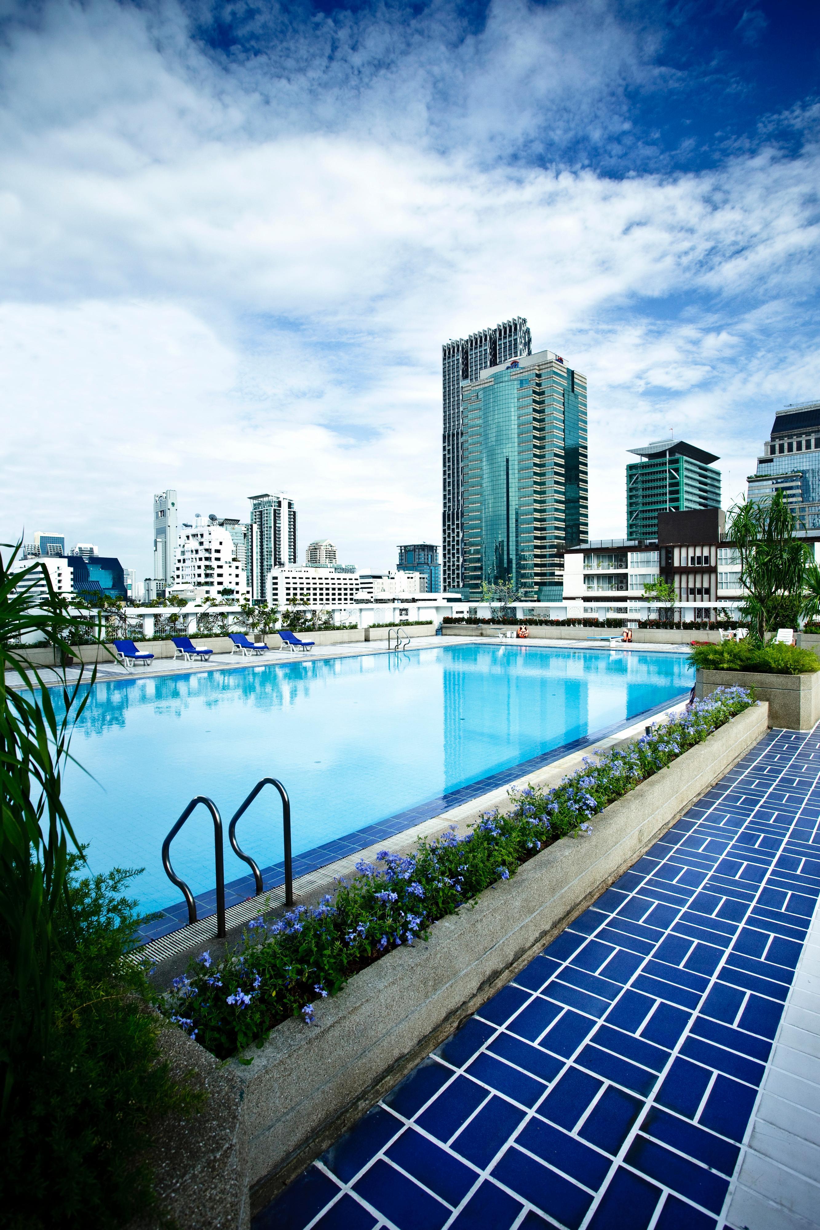 Trinity Silom Hotel Бангкок Экстерьер фото