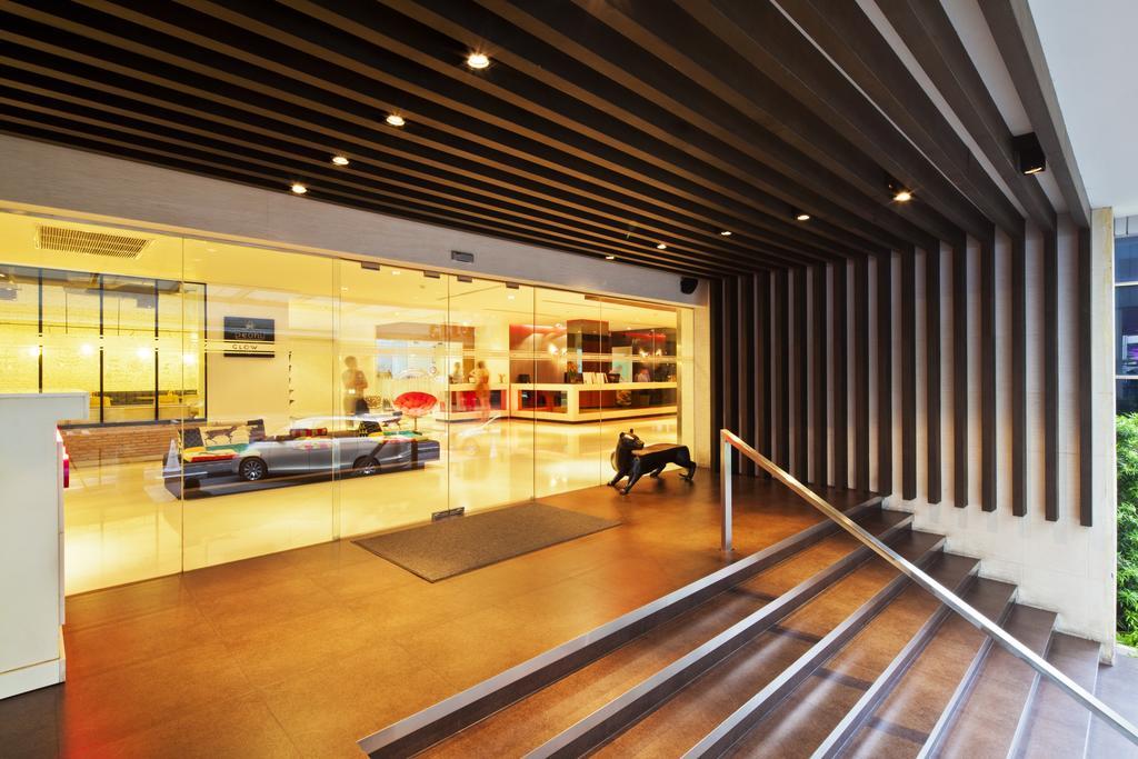 Trinity Silom Hotel Бангкок Экстерьер фото