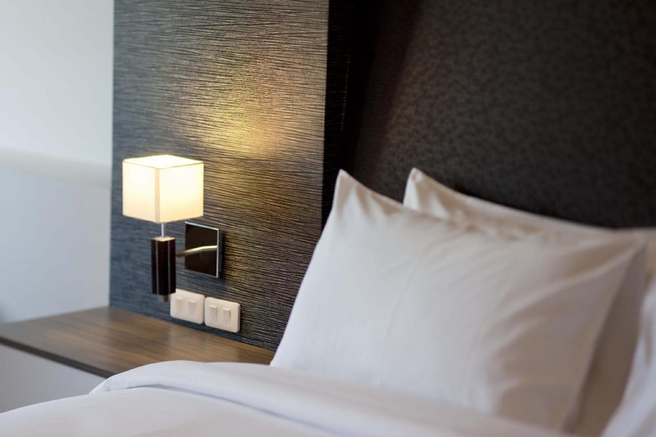 Trinity Silom Hotel Бангкок Номер фото